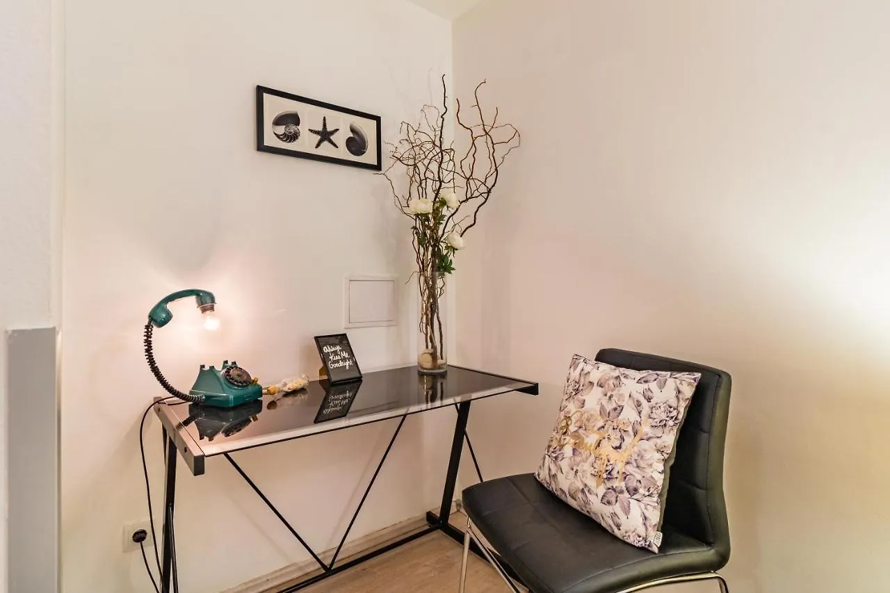 Studio Vanilla Split Apartment